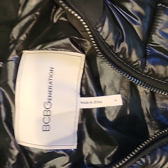 BCBGenerarion Black half Puffer Jacket - Picture 2 of 3